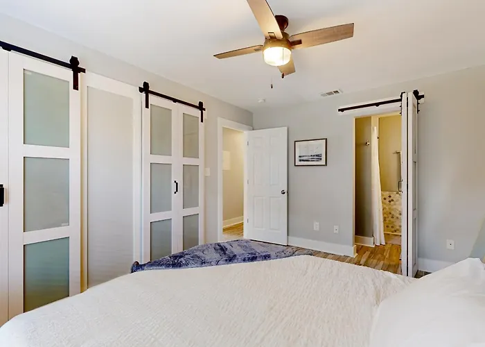 Downtown Duplex W/ Fire Pit: 1 Mi To Waterfront *